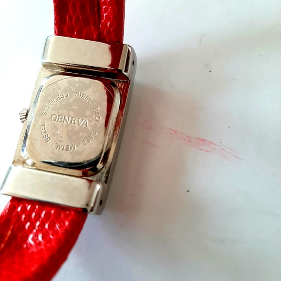 Geneva Cuff Bungle Watch - Picture 4 of 4